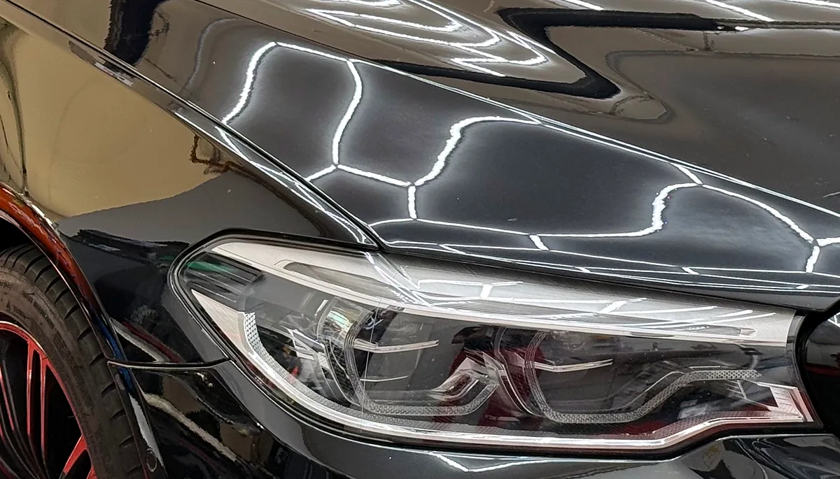 BMW fényszóró X-FORCE kővédő fóliával