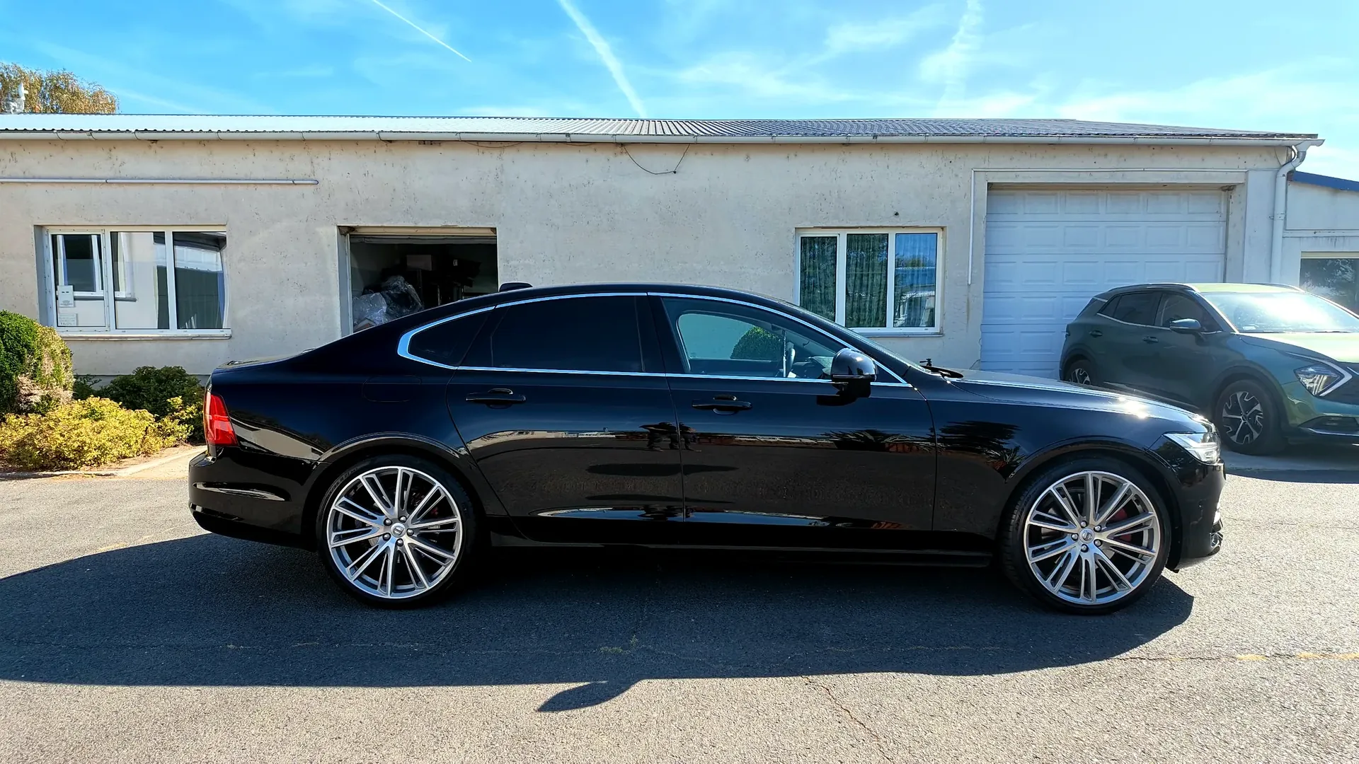 Volvo S90 oldalnézet